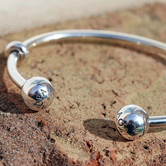 Auth Original Thailand 925 Sterling Silver Bangle