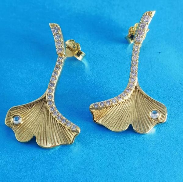 AAA GRADE Gold Plated Drop Earrings